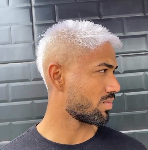 Caique Silva